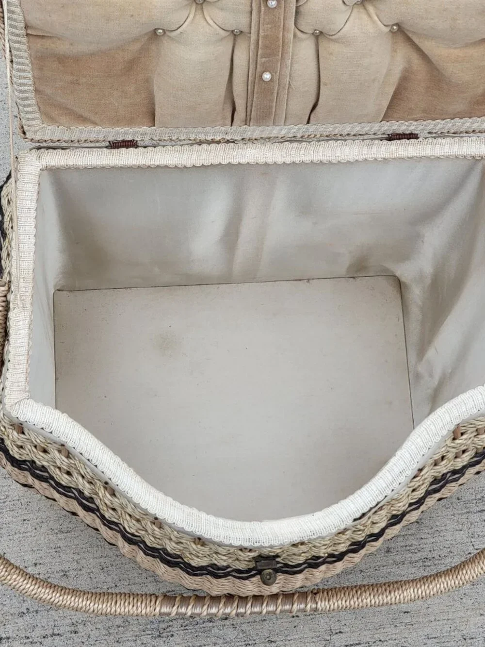 Vintage Pennys Wicker Sewing Basket Lid Plastic Organizer Tray